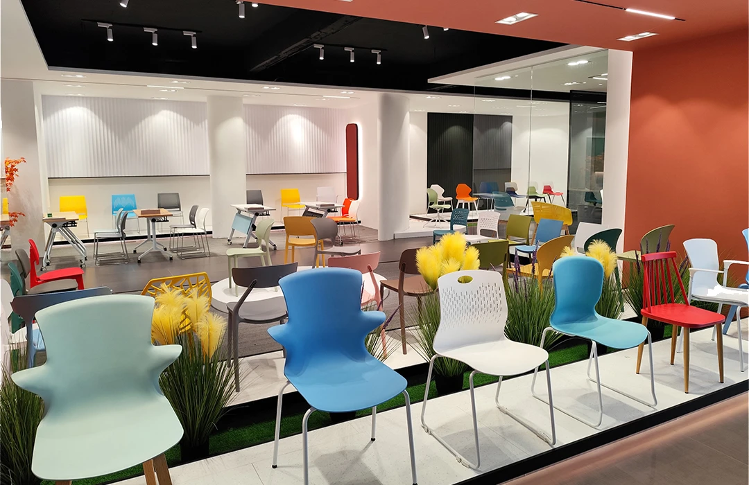 plastic-chairs-in-our-showroom