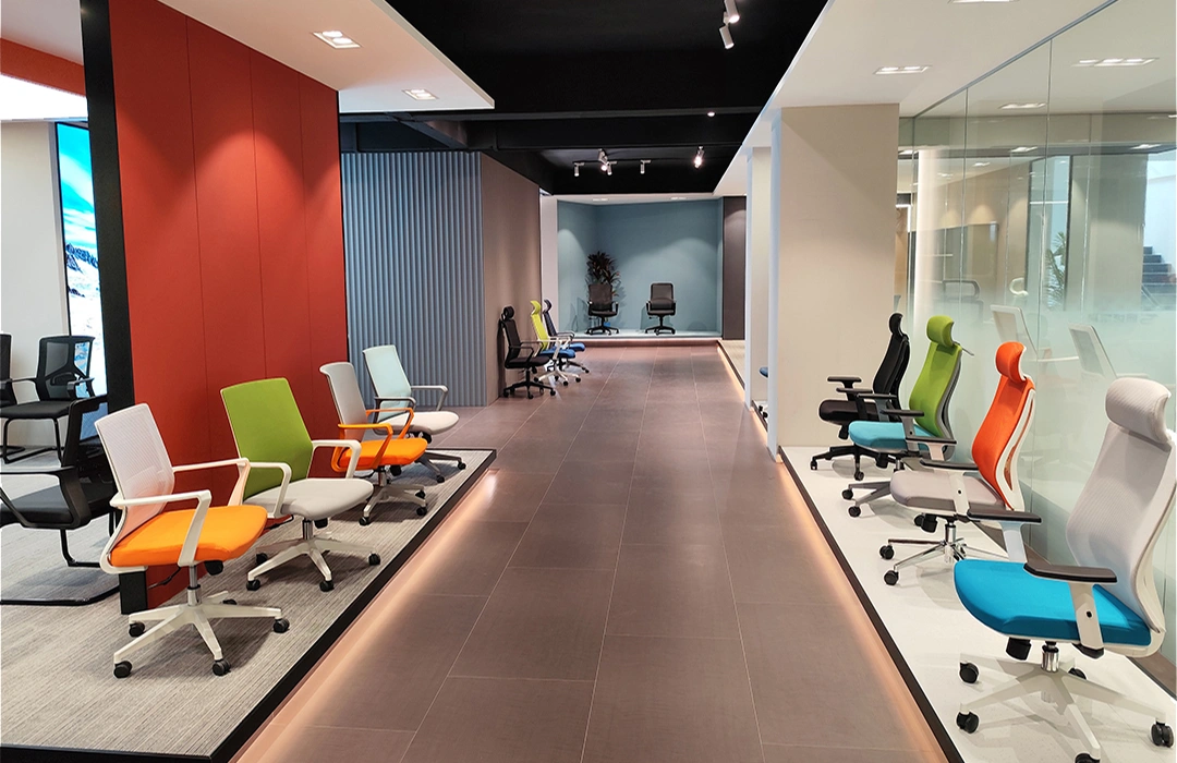 showroom-office-chair-gallery